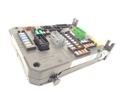 Foto 2ª: Caja Reles Fusibles Citroen DS5 1.6 HDI 115 114CV 84KW [9HD] (2014)