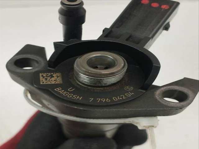 Foto 2ª: Inyectores Bmw Serie 5 518 3.0 TD CAT BERLINA 235CV 173KW [306D3] (2008)