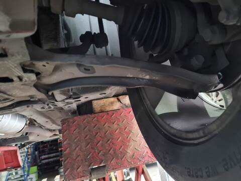 Brazo Suspension Delantero Izquierdo Nissan Qashqai ACENTA 150CV 110KW