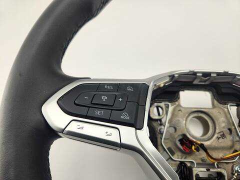 Foto 3ª: Volante Volkswagen Golf STYLE 115CV [DXDE] (2024)