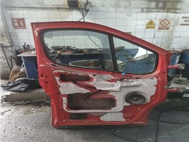 Foto 2ª: Puerta Delantera Izquierda Opel Vivaro 2.0 FURGÓN 2.9T L1H1 [2.0 LTR. - 84 KW 16V CDTI] [M9R 780]