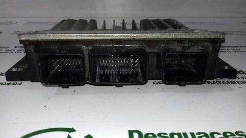 Foto 2ª: Centralita Motor ECU Renault Megane 1.5 DCI DIESEL BERLINA 101CV 74KW II BERLINA 5P [K9K728] (2005)