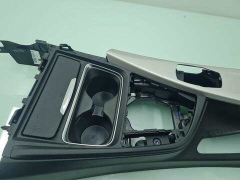 Foto 2ª: Consola Central Bmw Serie 3 315 316D 116CV 85KW [N47D20C] (2013)