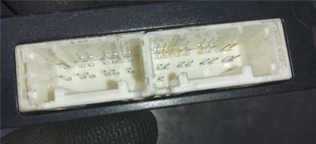 Foto 3ª: Centralita Motor ECU Toyota Yaris 1.3 ACTIVE [1.3 LTR. - 74 KW 16V CAT] [1NRFE]