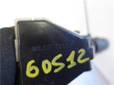 Foto 3ª: Mando Multifuncion Nissan Qashqai 2.0 DCI 150CV 110KW [M9R] (2010)