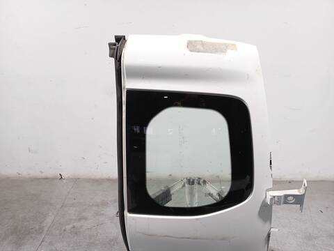 Foto 3ª: Puerta Trasera Derecha Mercedes Clase T 160 1.3 TI 102CV 75KW MONOVOLUMEN W420 420.853)