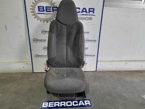 Asiento Delantero Izquierdo Peugeot 107 1.0 CAT 384F) 68CV