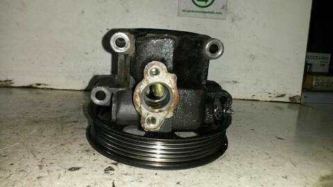 Bomba de Direccion Ford Mondeo TREND 06.2003 ) D) BERLINA 130CV 96KW
