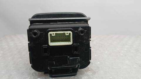 Foto 3ª: Mando Multifuncion Kia Stinger GT-LINE 2WD 245CV 180KW [G4KL] (2020)