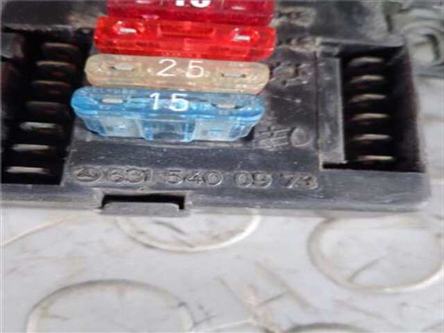Foto 2ª: Caja Reles Fusibles Mercedes 100 D (631.332. 631.342) [OM 616.963]