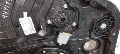 Foto 2ª: Elevalunas Manual Trasero Derecho Hyundai Tucson ESSENCE 2WD 116CV 85KW [D4FD] (2017)