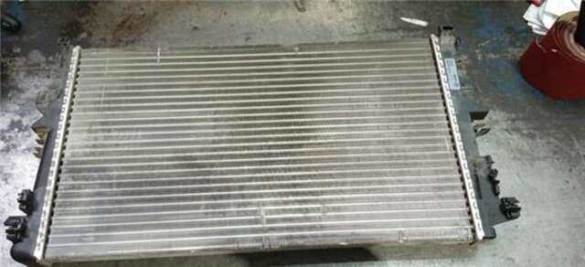 Foto 2ª: Radiador Motor Mercedes Vito 109 CDI [OM 646.980]