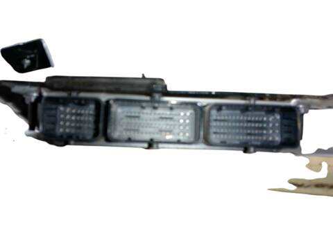 Centralita Motor ECU Dacia Logan TCE 90 L8MA L8M1 L8AC)