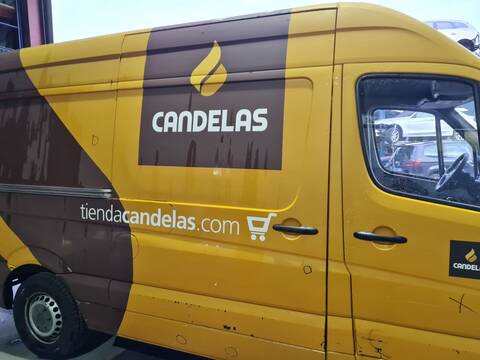 Puerta Lateral Corredera Derecha Mercedes Sprinter 310/313/316 CDI 906.631/633/635/637) 95CV 70KW CAJA CERRADA