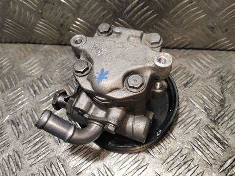 Bomba de Direccion Volkswagen Touareg BKS