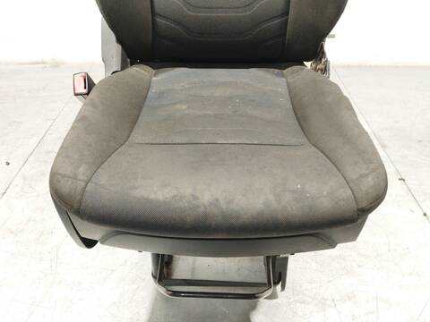 Foto 2ª: Asiento Delantero Izquierdo Iveco Daily 33S12 35S12 35C12 116CV 85KW FURGONETA [F1AGL411C,F1AGL411H,F1AGL411X] (2017)