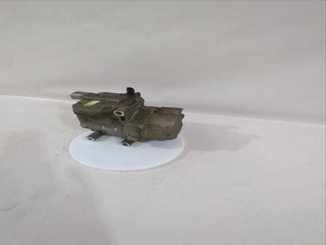 Foto 3ª: Compresor Aire Acondicionado Toyota Yaris 1.5 NSP131_) 112CV [2NR-FKE] (2010)
