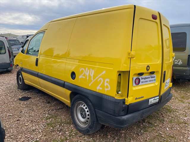 Foto 2ª: Paragolpes Trasero Fiat Scudo 1.9 D 70cv [WJY] (2005)