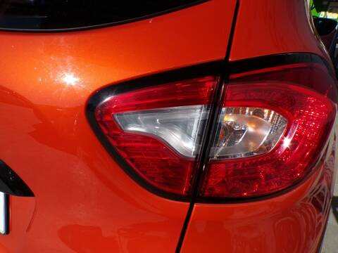 Piloto Portón Derecho Renault Captur K9K