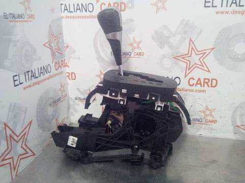 Foto 3ª: Palanca de Cambio Toyota Yaris HYBRID ACTIVE 101CV 74KW [1NZ] (2019)