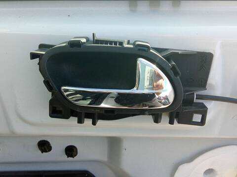 Maneta Interior Delantera Derecha Peugeot 5008 1.6 BLUEHDI 115 MCBHXH MCBHXW) 116CV 85KW