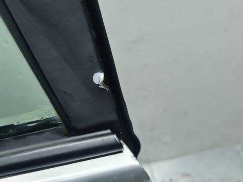Foto 2ª: Puerta Trasera Izquierda Toyota Land Cruiser D4-D VX 5-PTAS.) 163CV 120KW [1KDFTV] (2001)