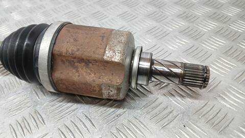 Foto 3ª: Transmision Delantera Izquierda Renault Captur BLUE DCI 115 HFAD) 116CV 85KW [K9K872] (2020)