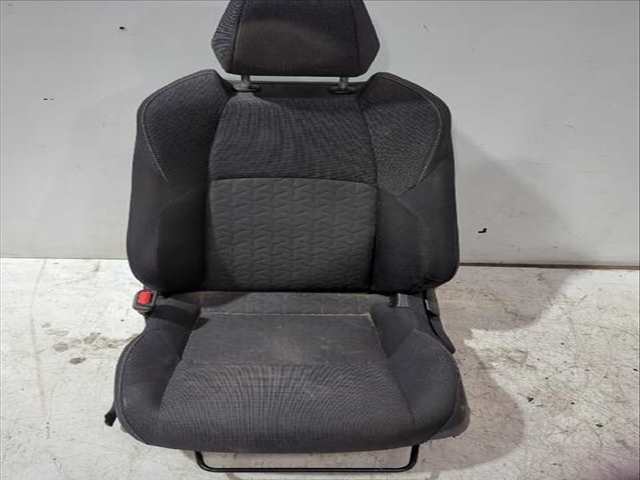 Asiento Delantero Izquierdo Toyota Corolla 1.8 HYBRID ZWE211) 122CV