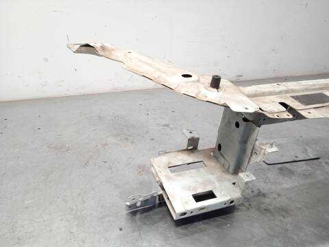 Foto 2ª: Panel Frontal Land Rover Discovery 2.0 D 4X4 150CV 110KW [204DTD] (2015)