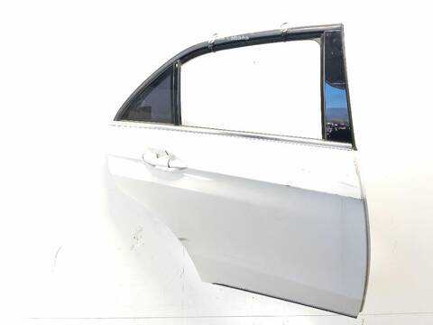 Puerta Trasera Derecha Mercedes Clase E 180 E 220 CDI - BLUETEC 212.001 212.002)