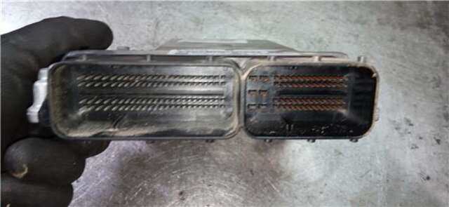 Foto 3ª: Centralita Motor ECU Bmw Serie 1 114 2.0 120D [2.0 LTR. - 120 KW 16V DIESEL] [204D4]