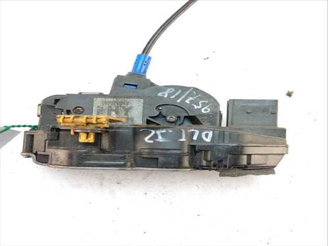 Foto 3ª: Cerradura Puerta Delantera Izquierda Opel Astra 2.0 CDTI 35) (2010)