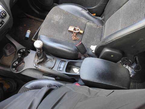 Consola Central Kia Sportage D4EA