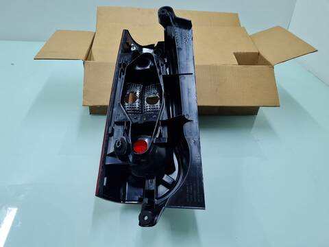 Foto 2ª: Piloto Trasero Derecho Citroen Berlingo 1.6 HDI FAP 114CV 84KW (2012)