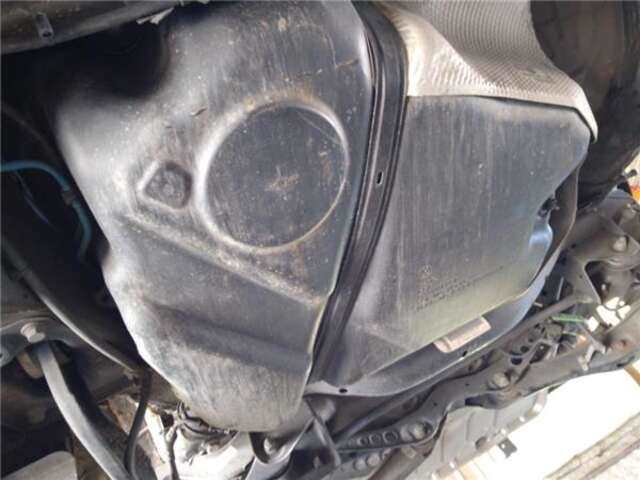 Deposito de Combustible Volkswagen Golf 2.0 ADVANCE BLUEMOTION TECH. [2.0 LTR. - 110 KW TDI]