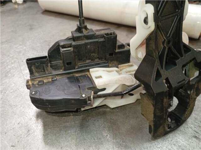 Cerradura Puerta Delantera Izquierda Kia Ceed 1.4 (ED)(2006)