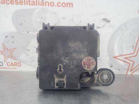 Foto 3ª: Caja Reles Fusibles Audi A5 2.0 TDI 105KW) 143CV [CAGA] (2010)