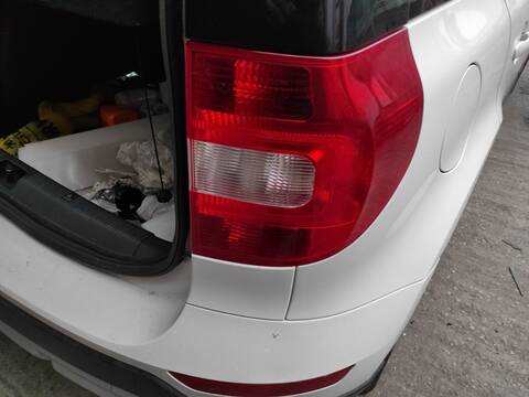 Piloto Trasero Derecho Skoda Yeti CYVB