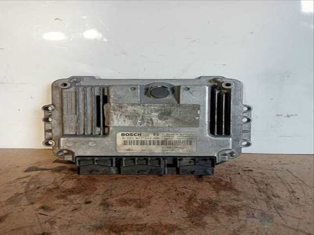 Centralita Motor ECU Renault Scenic AUTHENTIQUE 1 DCI DIESEL 120CV
