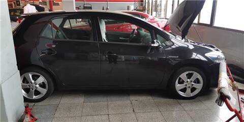 Foto 2ª: Pinza Freno Trasera Derecho Toyota Auris 1.8 [2ZR-FXE]
