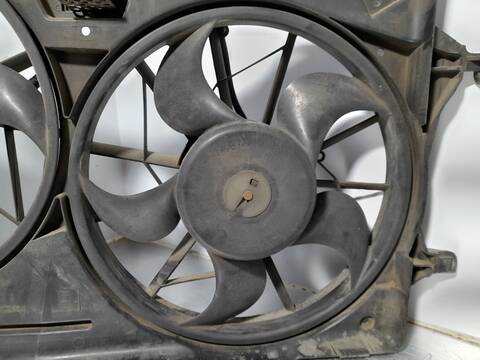 Foto 4ª: Electroventilador Ford Focus AMBIENTE BERLINA 90CV 66KW [C9DB] (2002)
