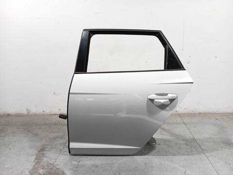 Puerta Trasera Izquierda Seat Leon 1.6 TDI 115CV 85KW