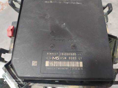 Caja Reles Fusibles Renault Megane EXPRESSION BERLINA 110CV 81KW III BERLINA 5 P