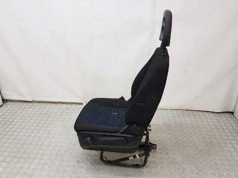 Foto 2ª: Asiento Delantero Izquierdo Iveco Daily 3.0 D 146CV 80KW [F1CGL411A] (2011)