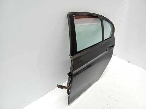 Foto 3ª: Puerta Trasera Izquierda Bmw Serie 3 315 320D BERLINA 184CV 135KW [N47D20C] (2014)