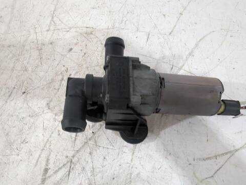 Foto 2ª: Bomba de Agua Bmw Serie 1 114 120 D 177CV [N47 D20 A N47 D20 C] (2003)