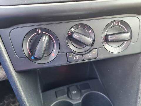 Mando Calefacción A. A. Volkswagen Polo ADVANCE 90CV 66KW
