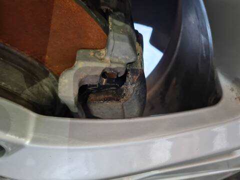 Pinza Freno Delantera Derecho Audi Q3 35 TDI 150CV 110KW