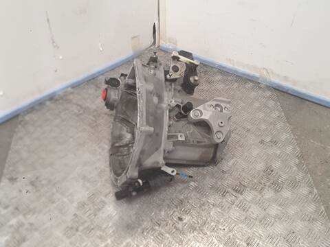 Foto 2ª: Caja Cambios Peugeot 208 1.2 VTI 82 82CV 60KW [HM01] (2015)