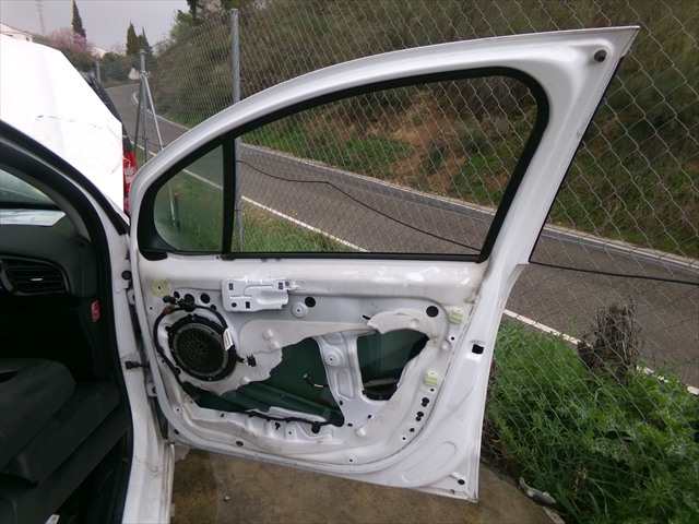 Foto 2ª: Puerta Delantera Derecha Citroen C3 1.4 HDI 2013-2016 [8H01] (2014)